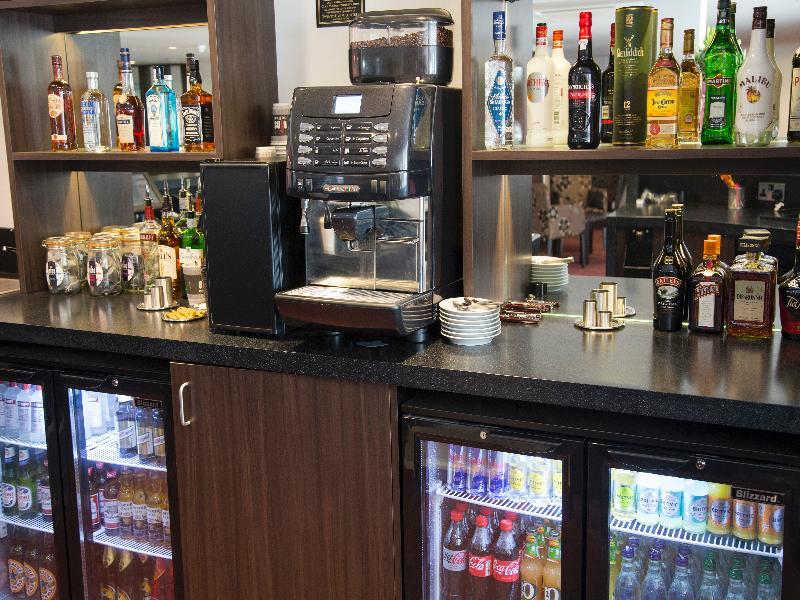 Ramada Milton Keynes Hotell Eksteriør bilde
